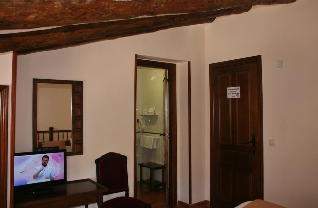 Hotel Olimpia Albarracín Exterior photo