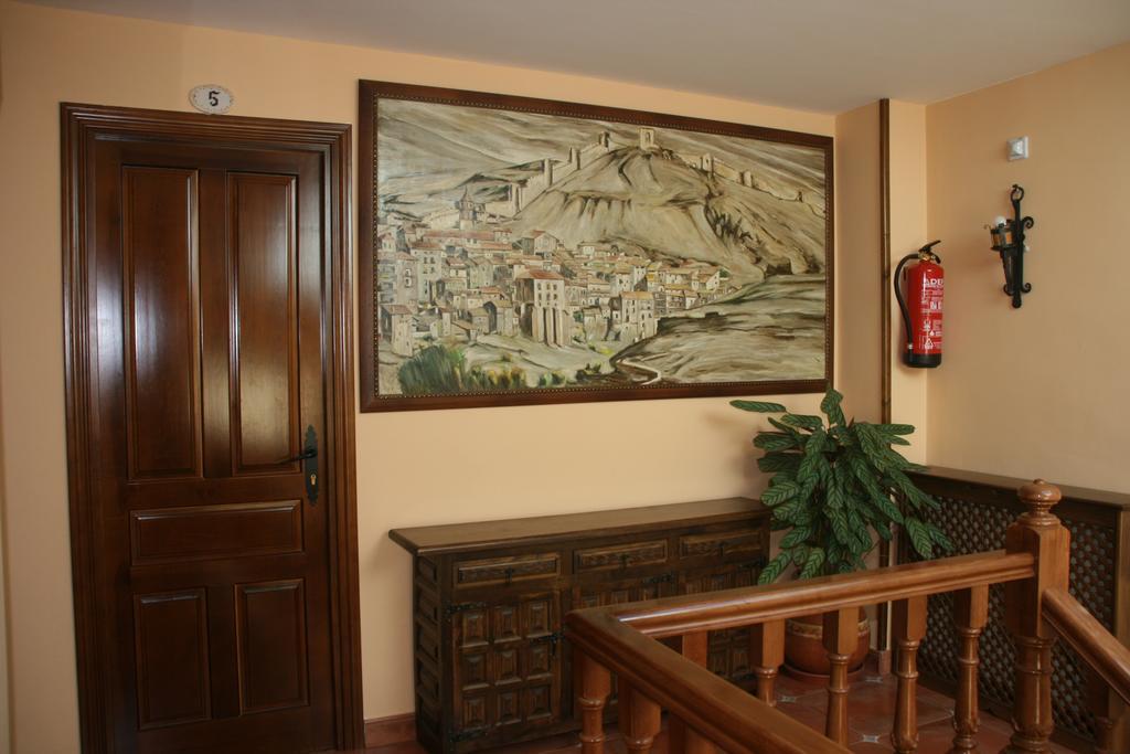 Hotel Olimpia Albarracín Exterior photo